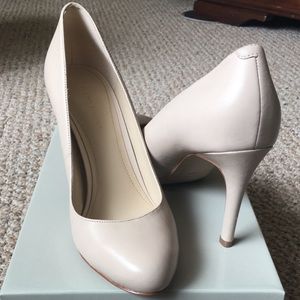 NWT Marc Fisher 8.5 Nude Leather heels
